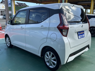 デイズ(ニッサン)中古車 後方
