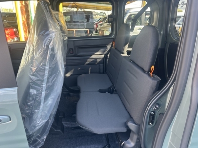 N-VAN(ホンダ)届出済未使用車 後席内装