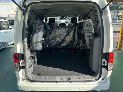 NV200バネットワゴン(ニッサン)登録済未使用車 内外装写真他２