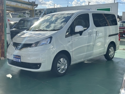 NV200バネットワゴン(ニッサン)登録済未使用車 前方