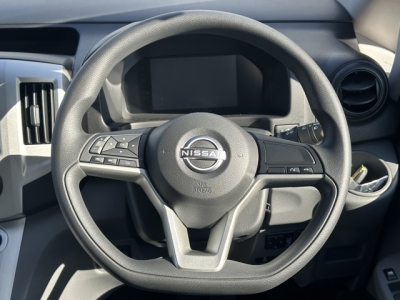 NV200バネットワゴン(ニッサン)登録済未使用車 内外装写真他