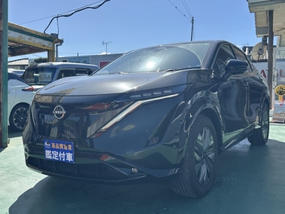 アリア(ニッサン)中古車 前方