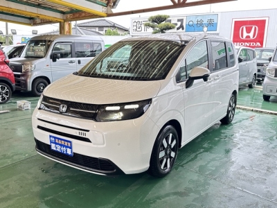 新型フリード(ホンダ)登録済未使用車 前方