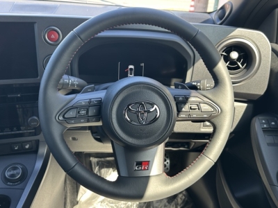 GRヤリス(トヨタ)中古車 内外装写真