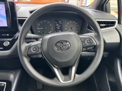 カローラスポーツ(トヨタ)中古車 内外装写真