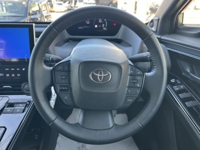 bZ4X(トヨタ)中古車 内外装写真