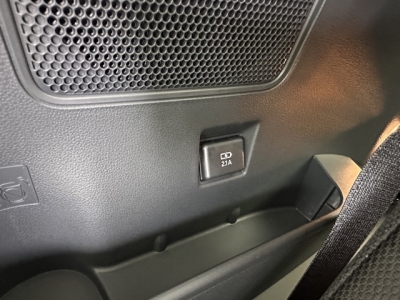 タントファンクロス(ダイハツ)届出済未使用車 内外装写真他２