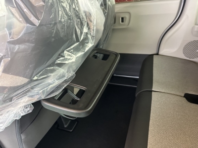 新型N-BOX(ホンダ)届出済未使用車 内外装写真他１