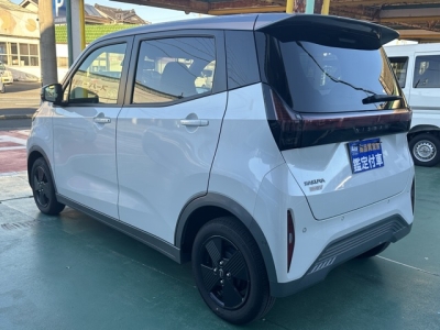 サクラ(ニッサン)中古車 後方