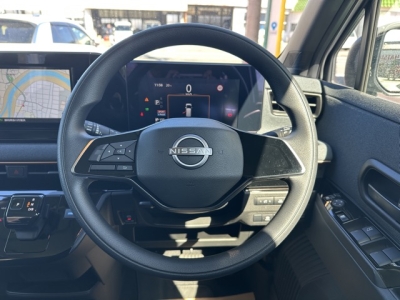 サクラ(ニッサン)ディーラ-試乗車 内外装写真