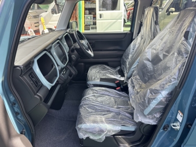 ハスラー(スズキ)届出済未使用車 前席内装