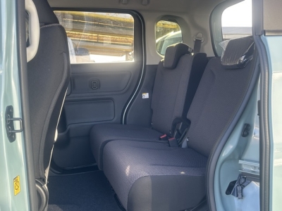 ワゴンＲスマイル(スズキ)届出済未使用車 後席内装