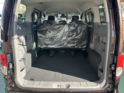 NV200バネットワゴン(ニッサン)登録済未使用車 内外装写真他