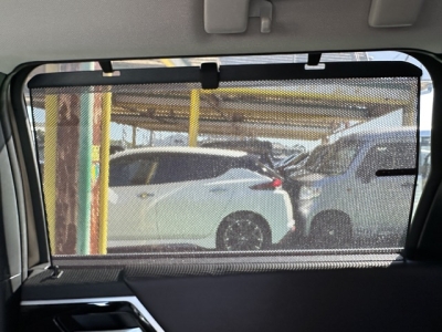 アウトランダーPHEV(三菱)中古車 内外装写真他