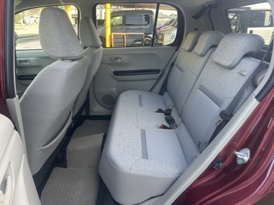 パッソ(トヨタ)中古車 後席内装