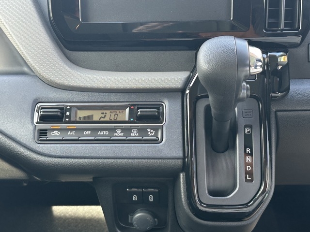 ソリオ(スズキ)新車見本展示無 16