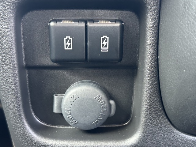 ソリオ(スズキ)新車見本展示無 17