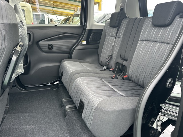 ソリオ(スズキ)新車見本展示無 4