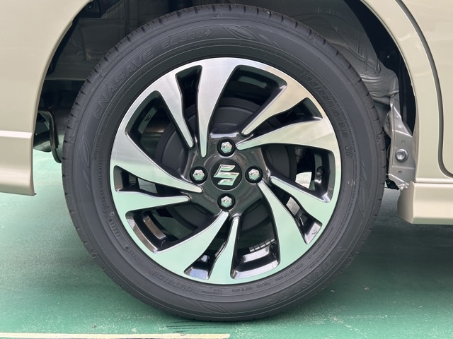 ソリオ(スズキ)新車見本展示無 12