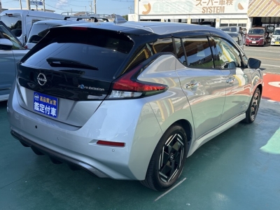 リーフ(ニッサン)中古車 内外装写真他１