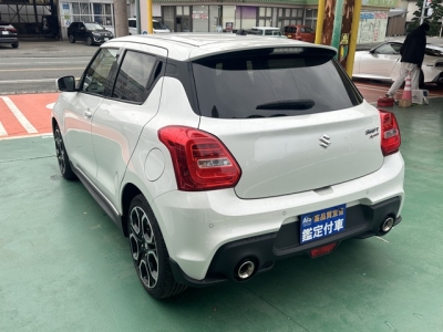 スイフトスポーツ(スズキ)中古車 後方
