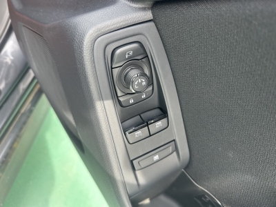 BRZ(スバル)中古車 内外装写真他２