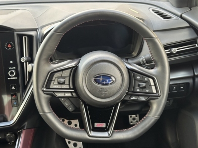 WRX S4(スバル)中古車 内外装写真