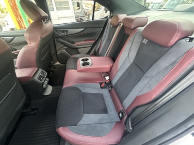 WRX S4(スバル)中古車 内外装写真他１