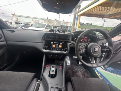 フェアレディZ(ニッサン)登録済未使用車 後席内装