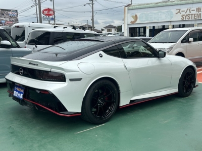 フェアレディZ(ニッサン)登録済未使用車 内外装写真他１