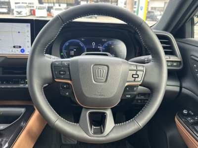 クラウンスポーツ(トヨタ)中古車 内外装写真他２