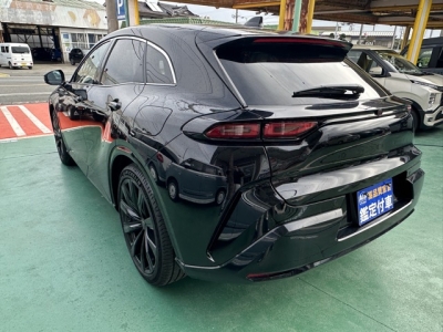 クラウンスポーツ(トヨタ)中古車 後方