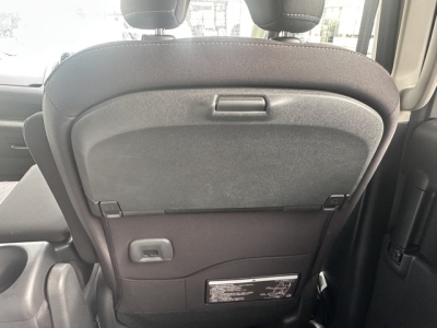 セレナ(ニッサン)中古車 内外装写真他２