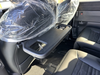 ステップワゴン(ホンダ)登録済未使用車 後席から見た前席