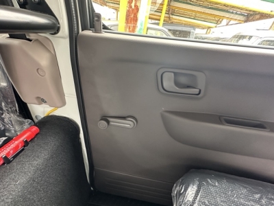 キャンター(三菱)レンタ登録済未使用車 内外装写真他