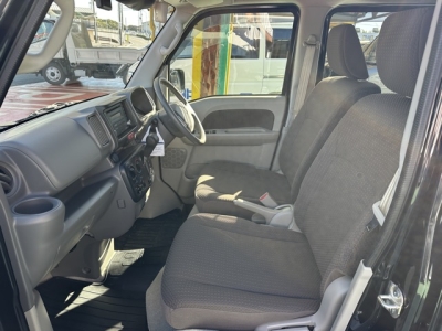 クリッパー(ニッサン)中古車 前席内装