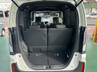 新型N-BOX(ホンダ)届出済未使用車 内外装写真他２