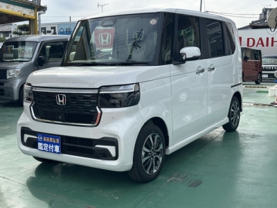 新型N-BOX(ホンダ)届出済未使用車 前方