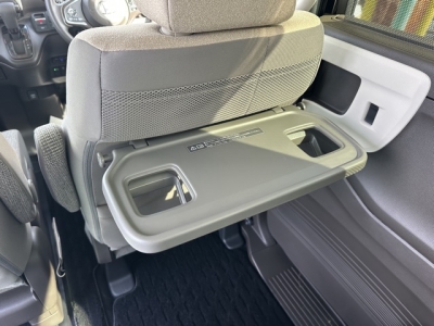 N-BOX(ホンダ)中古車 内外装写真他１