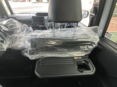 タントカスタム(ダイハツ)届出済未使用車 内外装写真他２