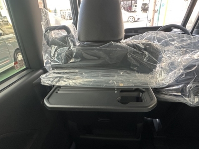 タントカスタム(ダイハツ)届出済未使用車 内外装写真他１