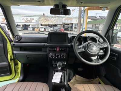 ジムニー(スズキ)中古車 内外装写真
