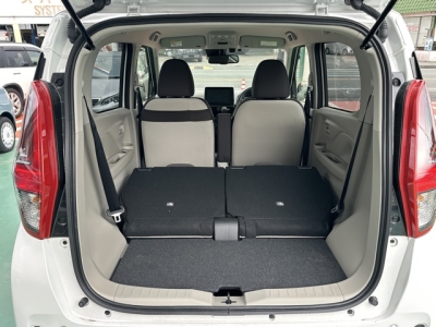 デイズ(ニッサン)ディーラ-試乗車 内外装写真他２