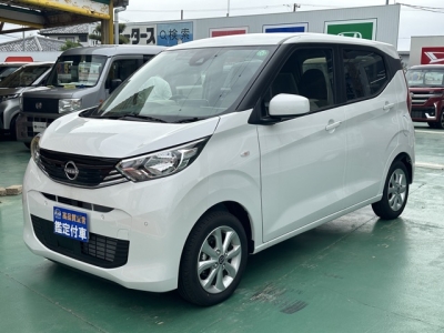 デイズ(ニッサン)ディーラ-試乗車 前方