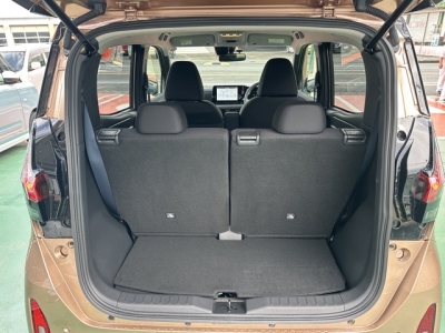 サクラ(ニッサン)中古車 内外装写真他１