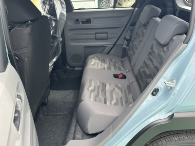 タフト(ダイハツ)届出済未使用車 後席内装