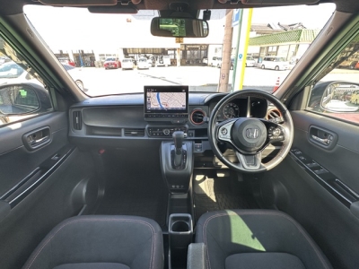 N-ONE(ホンダ)中古車 後席から見た前席