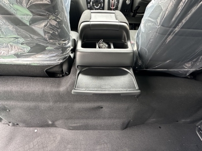 キャラバン(ニッサン)登録済未使用車 内外装写真他