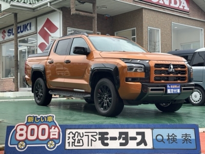 トライトン(三菱)登録済未使用車 全体