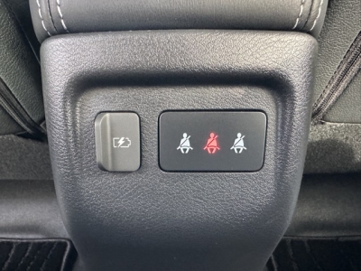 キックス(ニッサン)中古車 内外装写真他